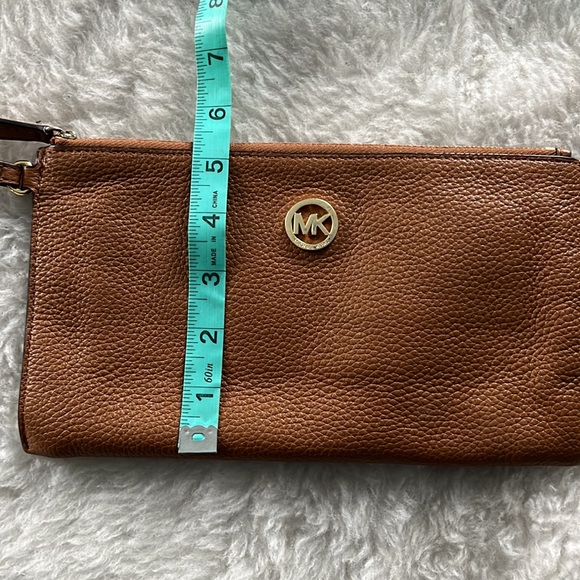 Michael Kors light brown Leather wristlet - Picture 10 of 10